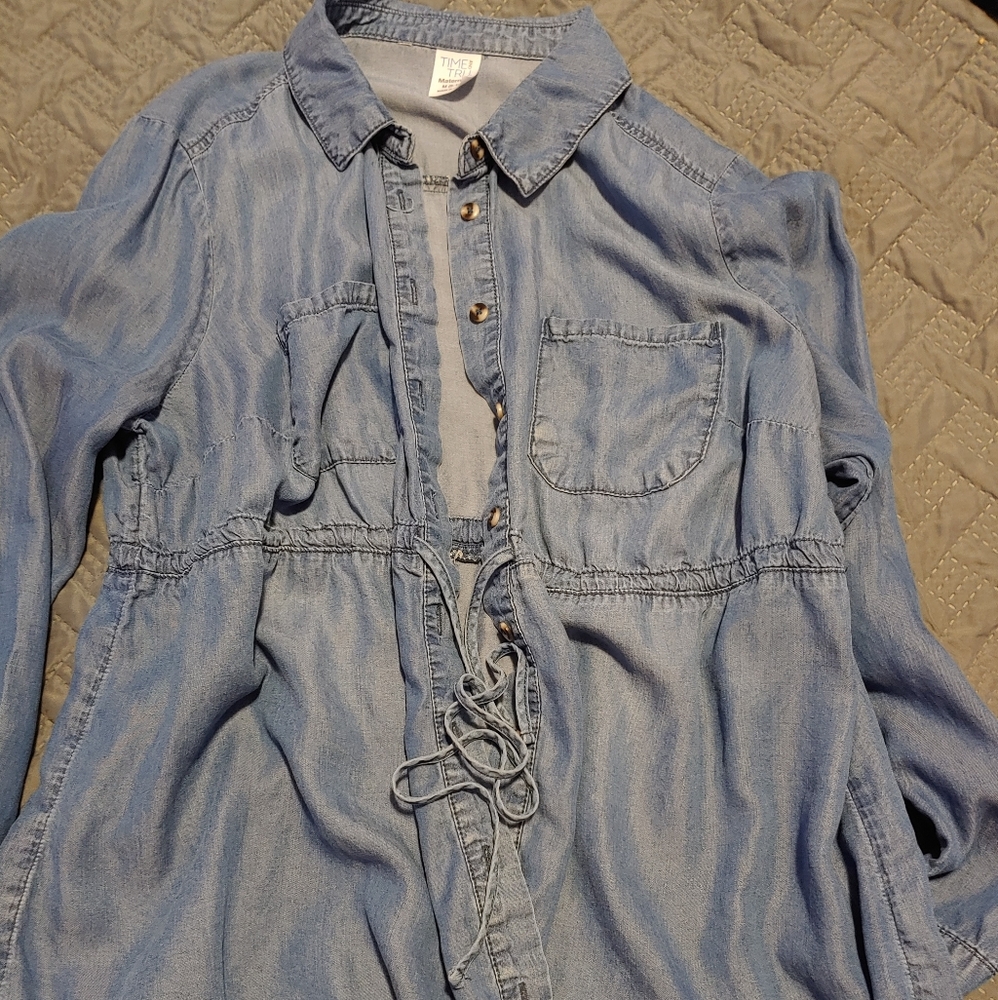 Maternity button down long sleeve